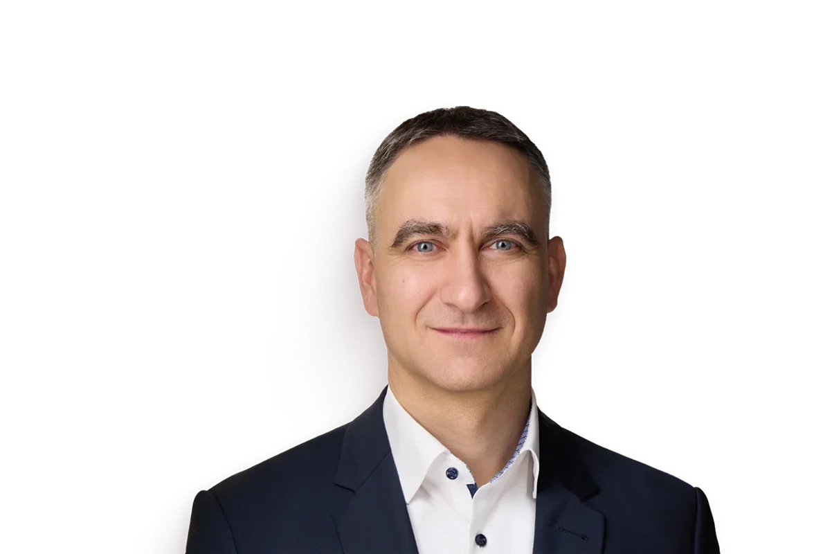 Олег Пароев