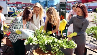 Масштаб во благо: «Вкусно — и точка» провела ESG-день и плоггинг-забег в Иркутске
